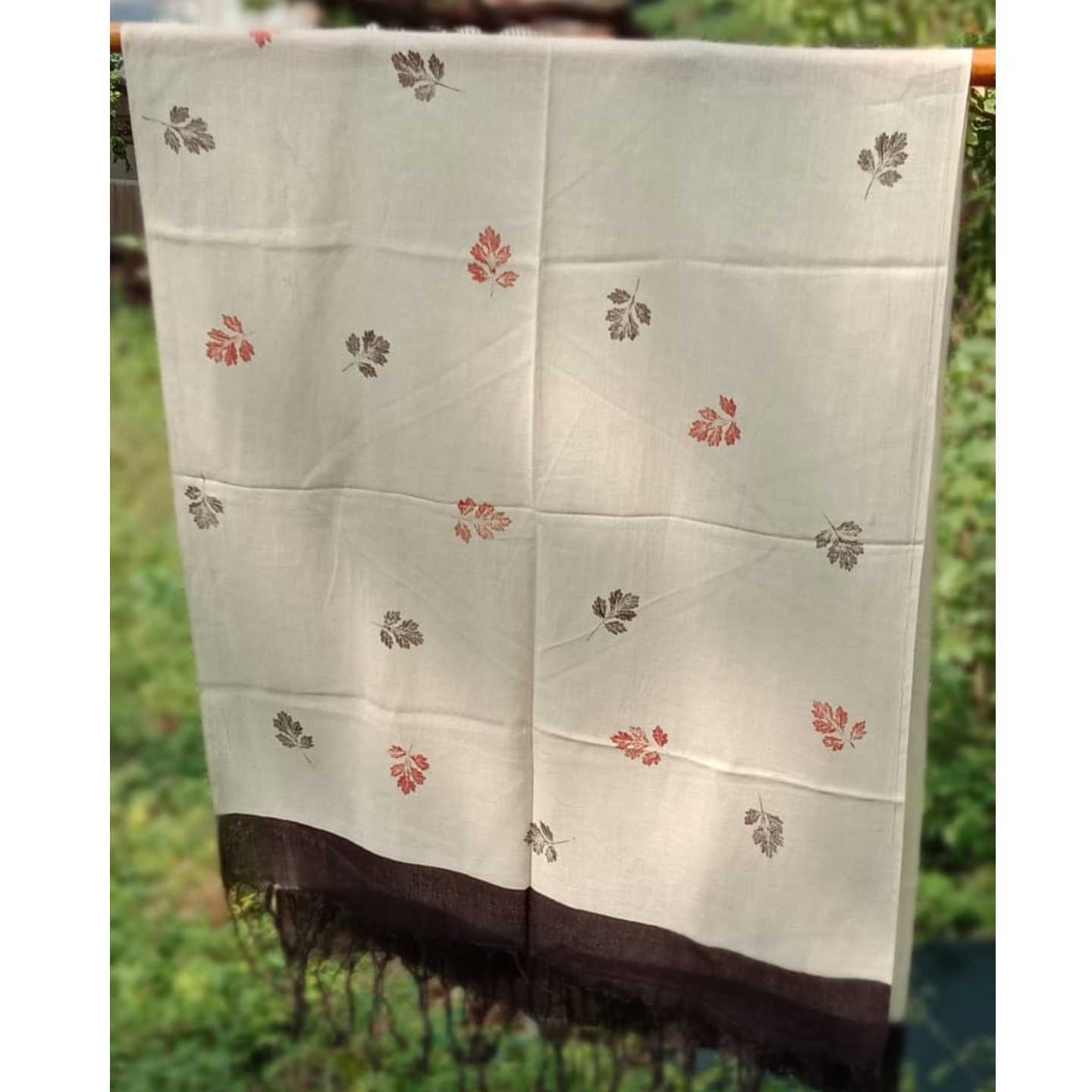 Leaf Motifs on Stole